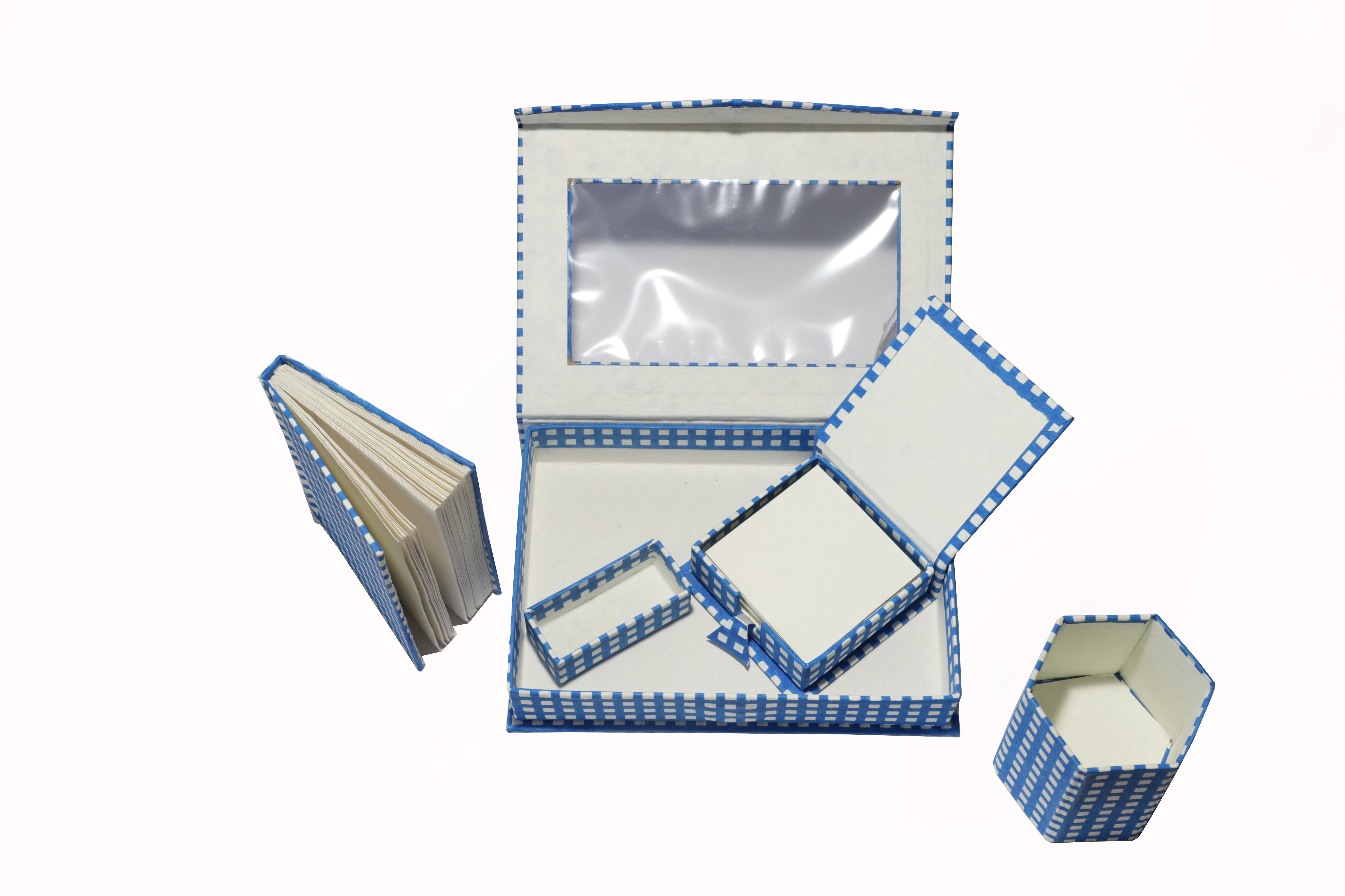 Blue checkered 5 pieces office organiser