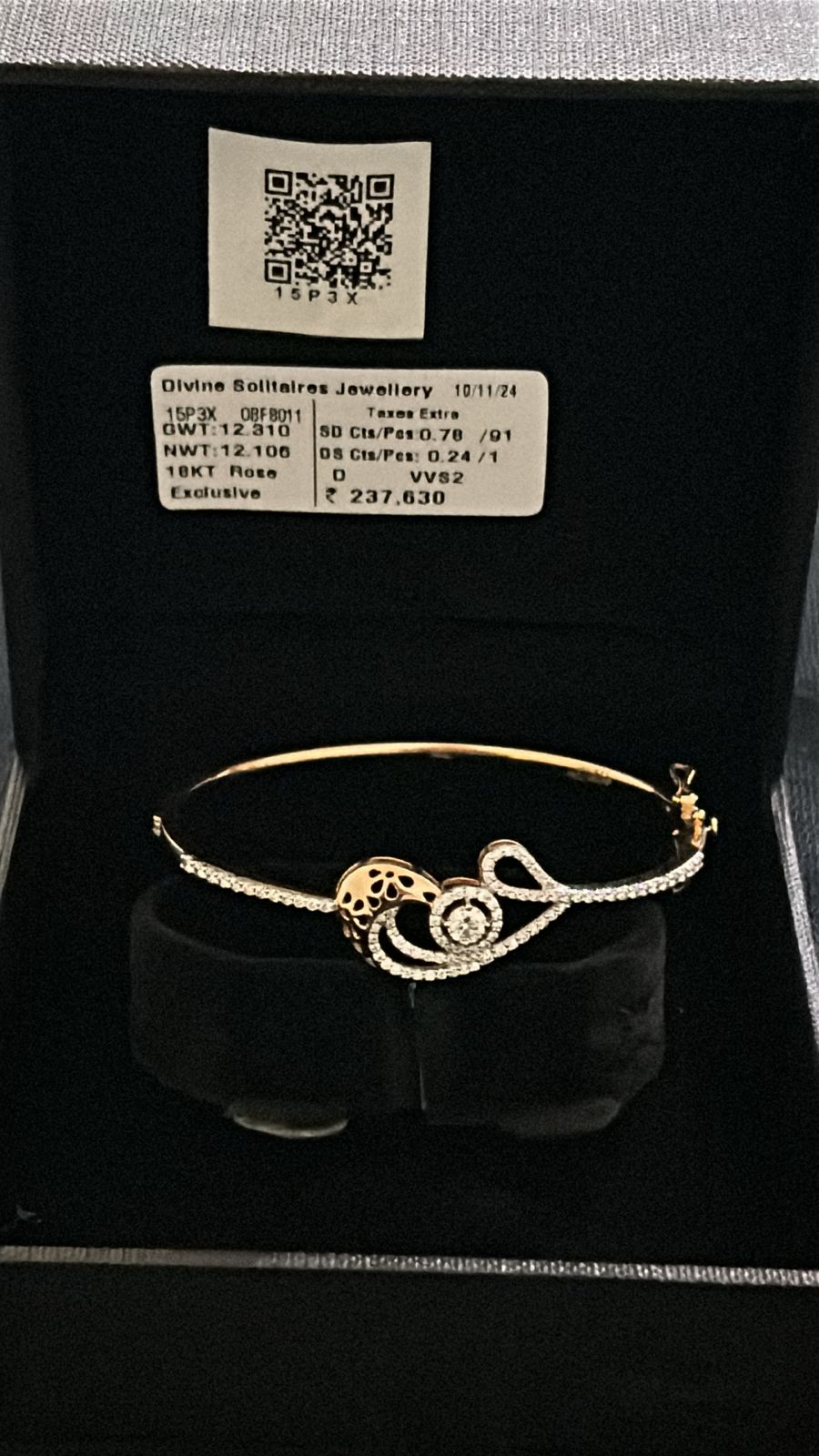 Elegant Gold Bracelet