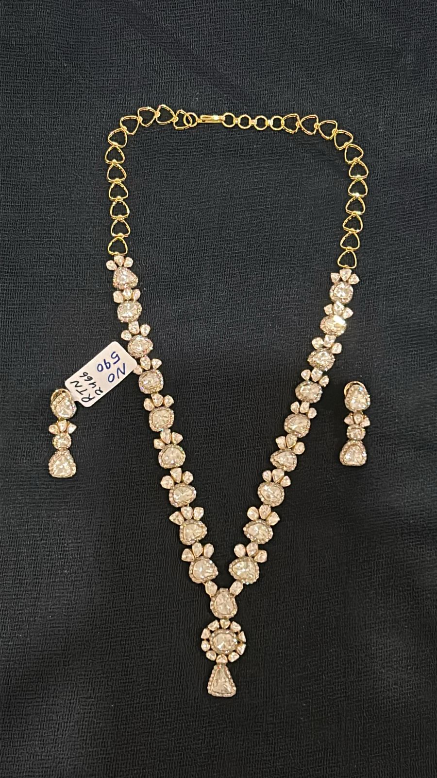Heritage Pendant Set