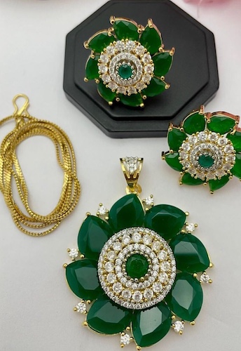 Artificial  Metal Pendants