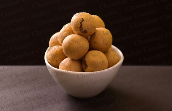 Besan Laddu