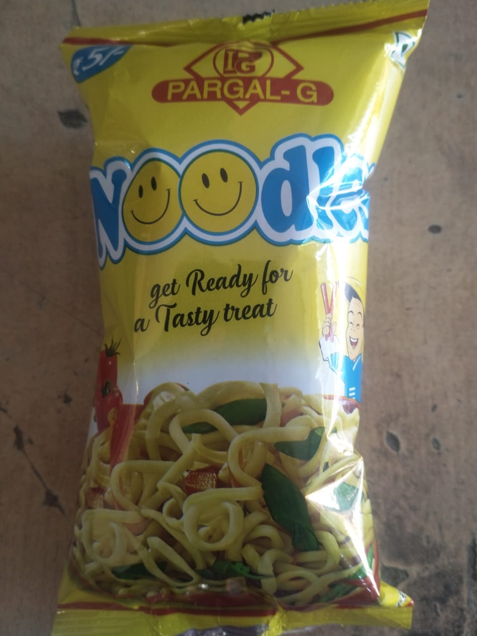 Noodles rice puff