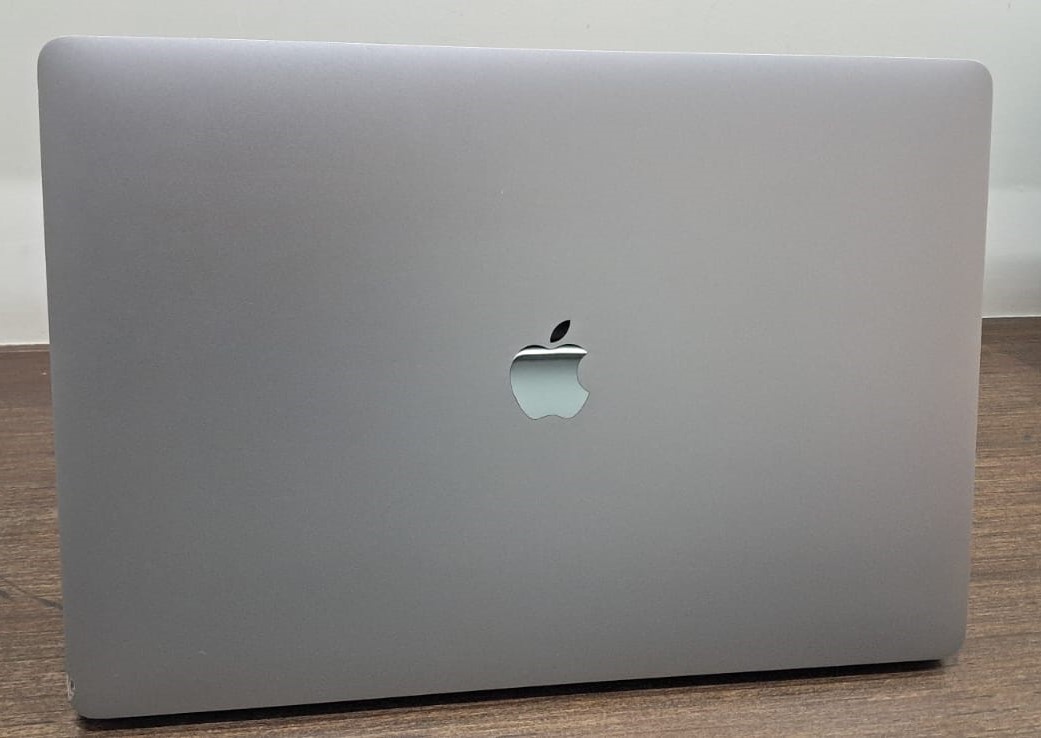 Refurb Apple MacBook Pro 2141 i9