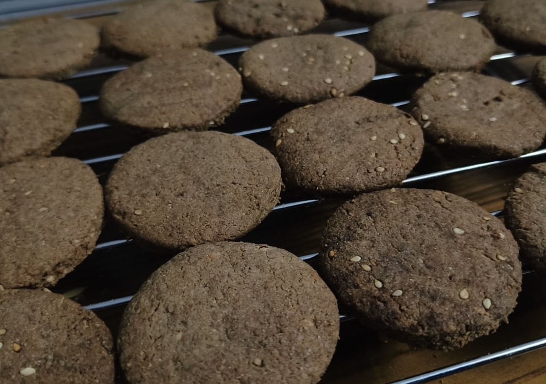 JOWAR SUPER COOKIES ( WITH NUTS AND SEEDS ) 