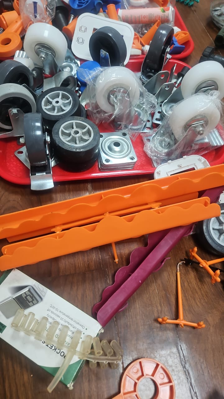 PLASTIC COMPONENTS 