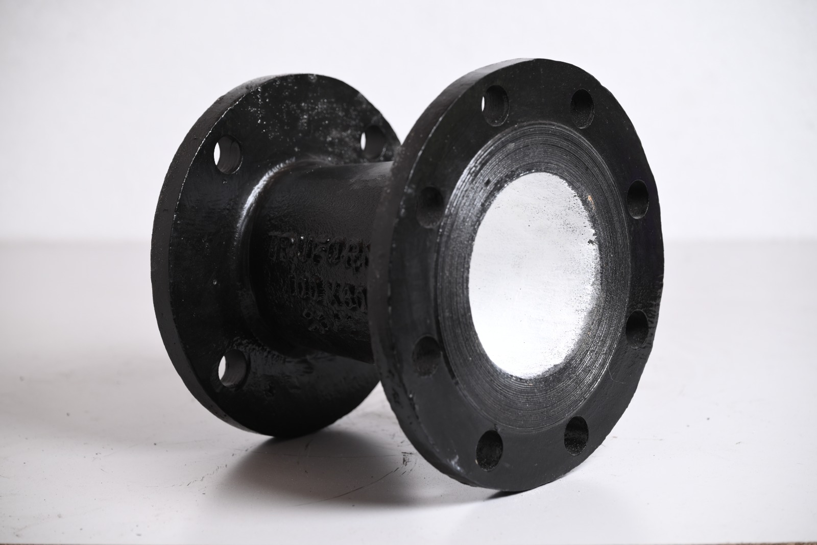 DUCTILE IRON(DI) DOUBLE-FLANGED(DF) 100 mm x 90 -degree bend