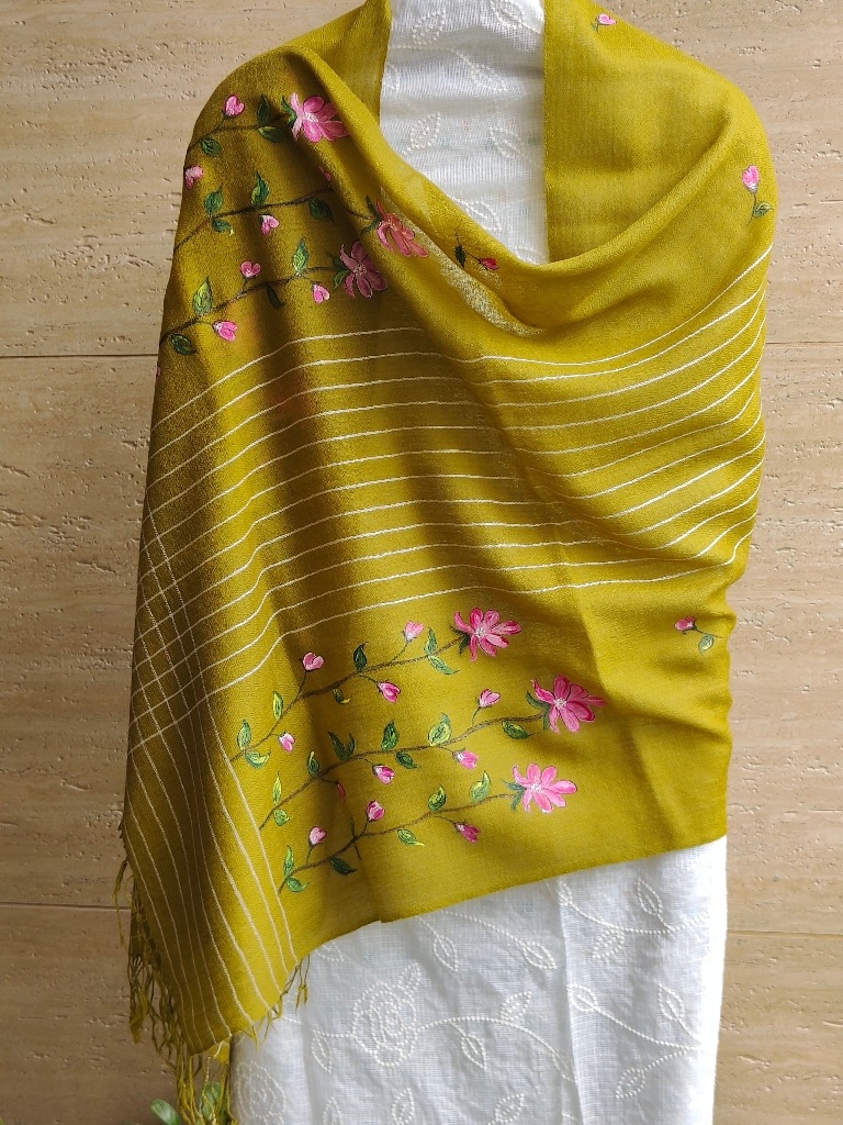Handpainted woolen pashmina stoles