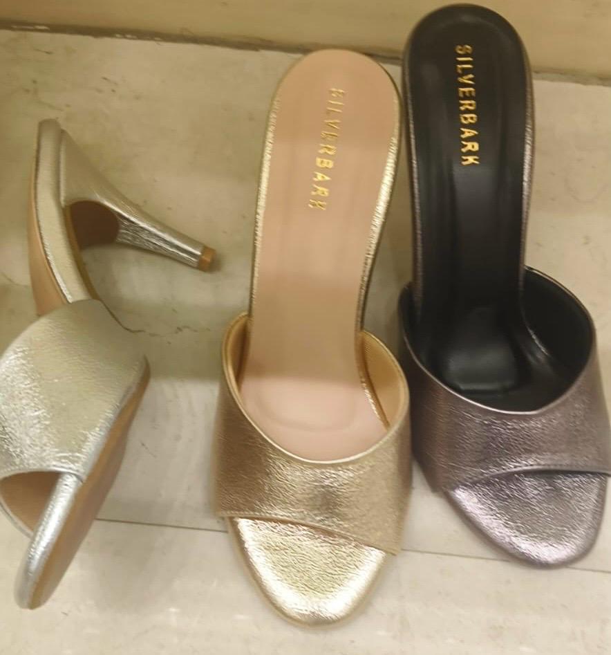 Women fashion footwear