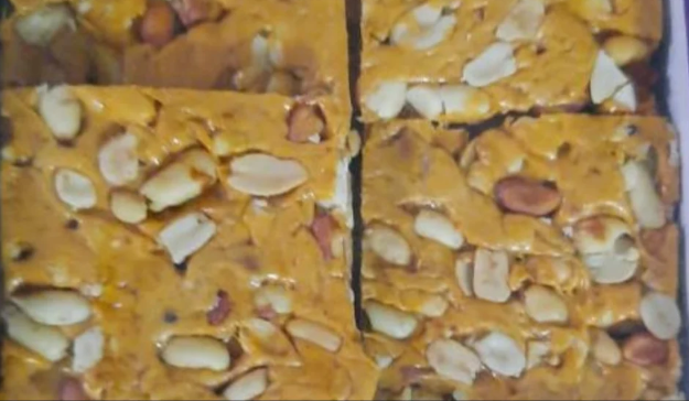 Sweet Peanuts Chikki