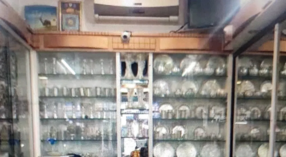 Silver,artificial jewellery & gemstone jewelry
