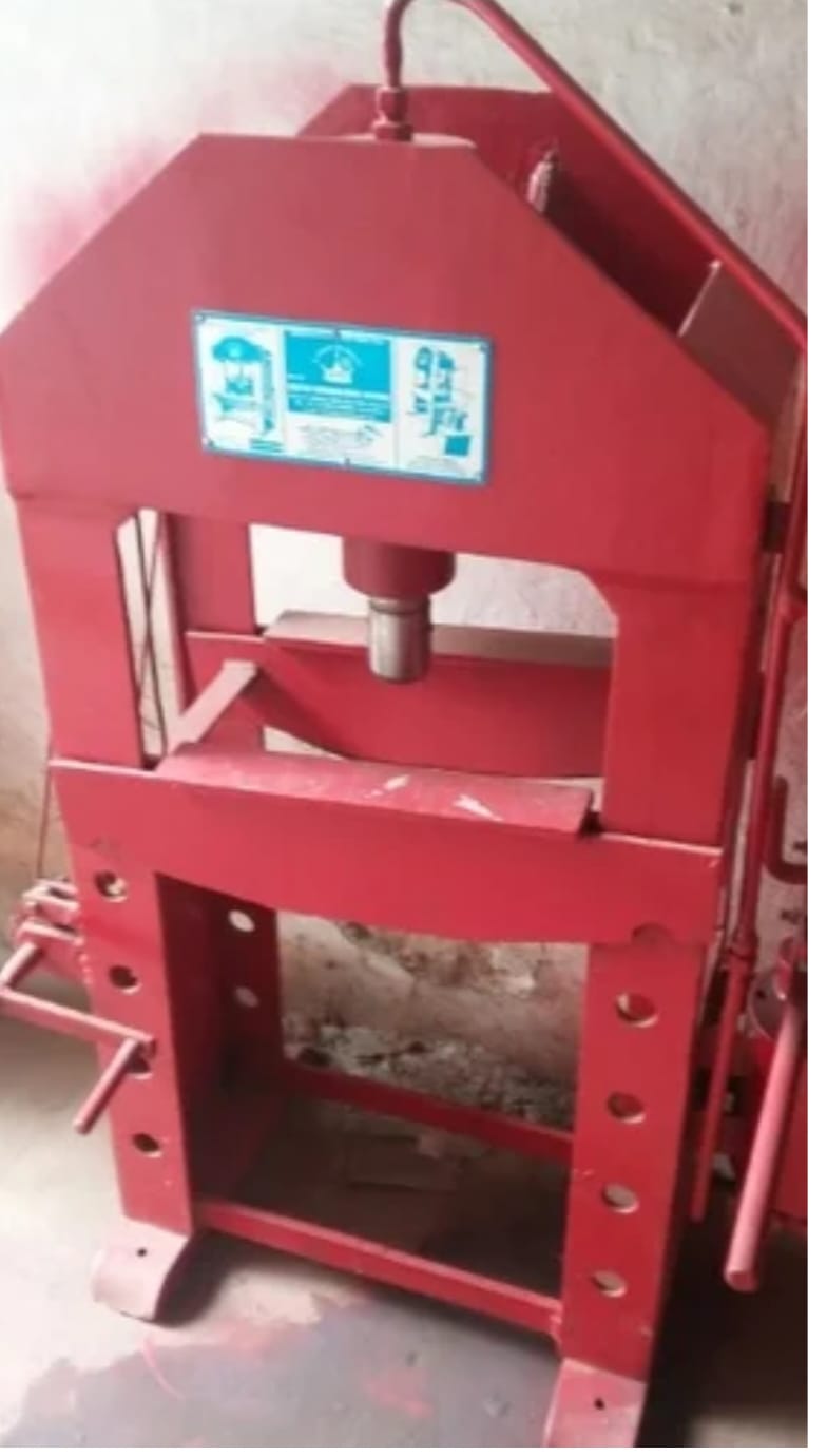  Manual Hydraulic  Press