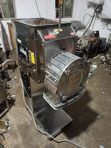 Food Processing Machinery / Flour Mill & Pulverizer Machines