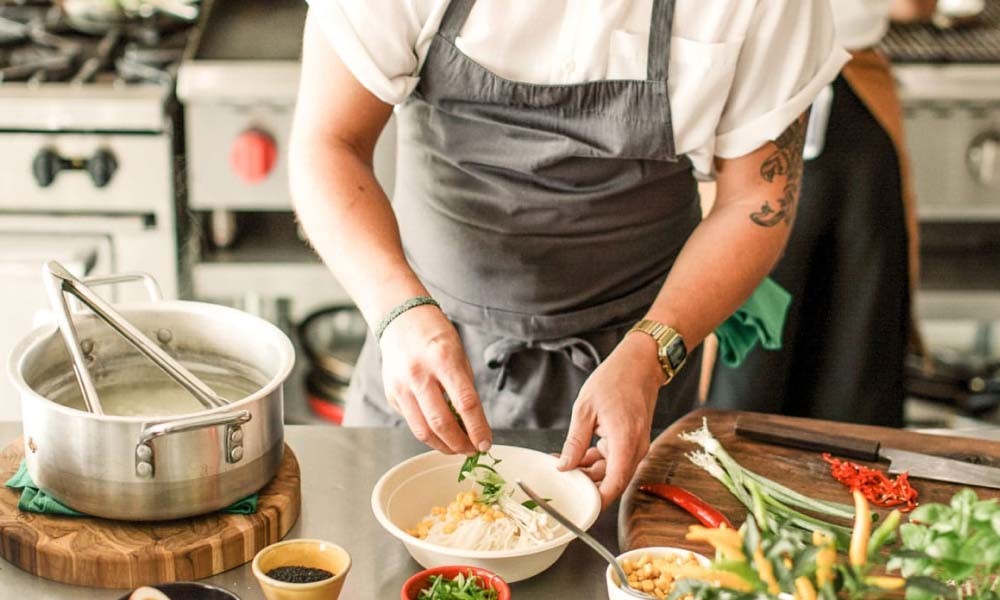 food business - cloud kitchen - food delivery