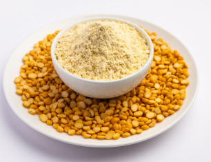 Shri brand besan (gram flour) and chana dal (split chickpeas),