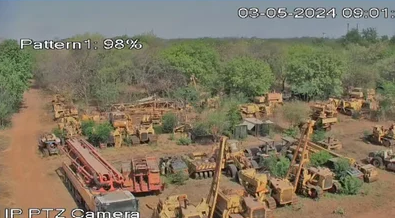  earth moving equipment & jcb spare part 