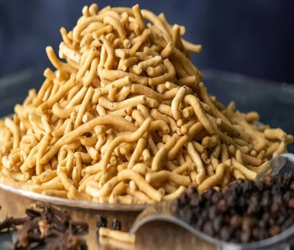 bhujia namkeen, mix namkeen & banana chips