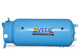 retailer/manufacturer of piston pins and also involved in wire netting and plastic products
