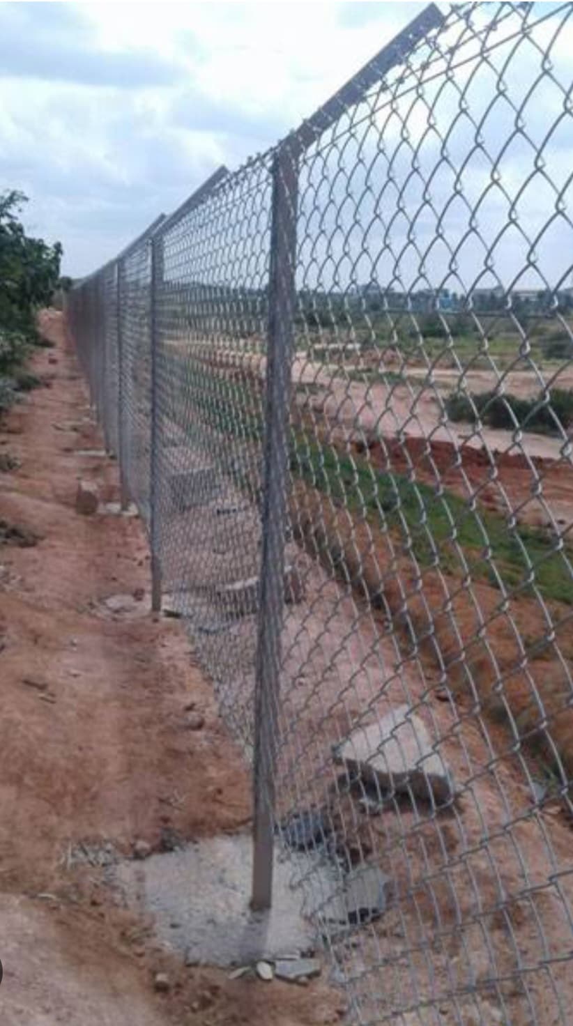 boundary solution chainling fencing barbed wire and blade wire