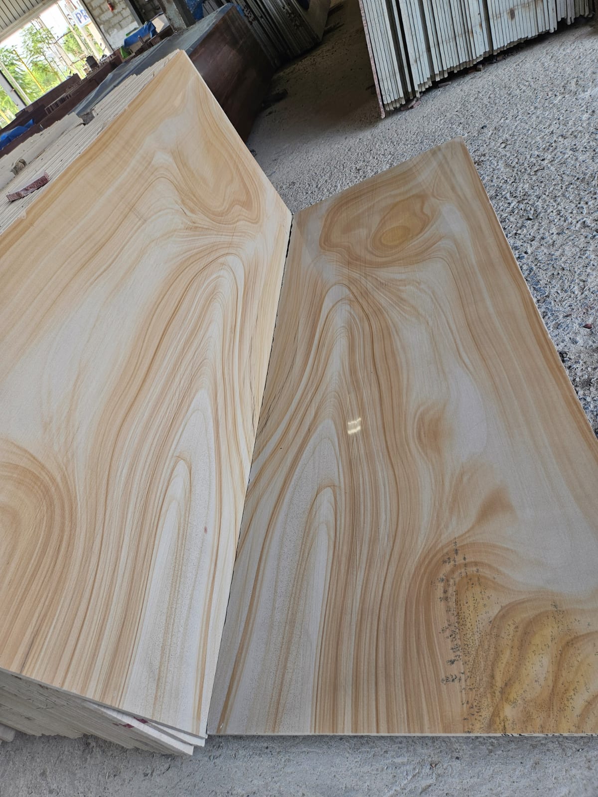 Woodland Sandstone for Wall Cladding & Flooring | Natural Outdoor Stone Tiles