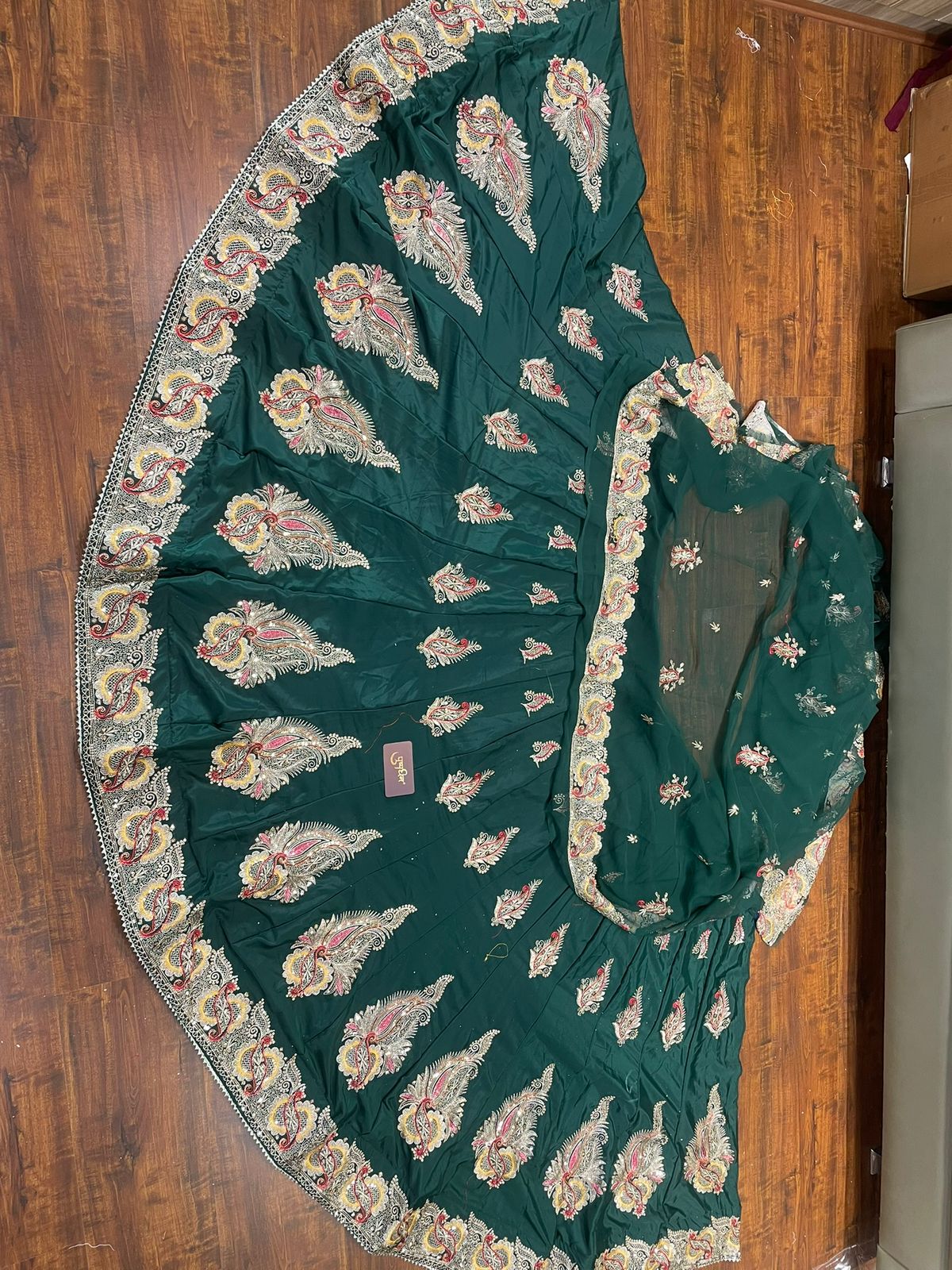 Retail and wholesale sale of women's ethnic wear including kurtis (short, long, cotton, 60x60 and hand-printed), suit sets (daily wear and party wear), cotton pants, and heavy range lehengas and dupattas.