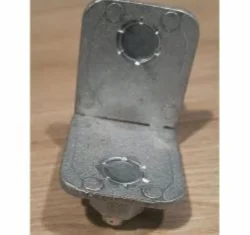 Corner Cleat