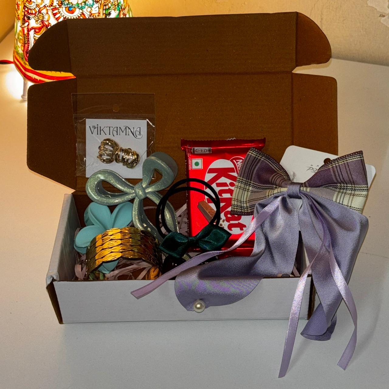 Bow Edition Gift Hamper